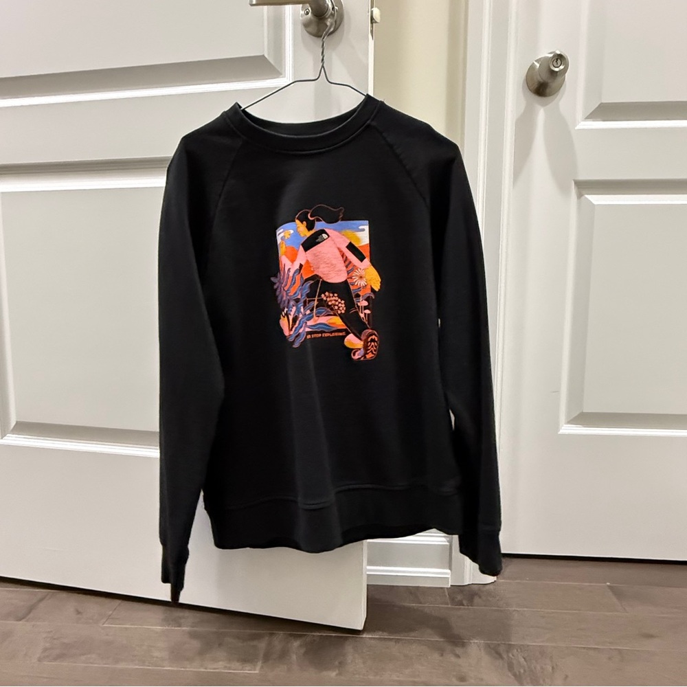 The North Face Black Crewneck Sweatshirt with Graphic